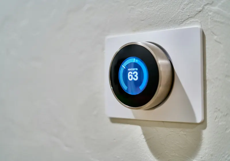 Thermostat set to heat